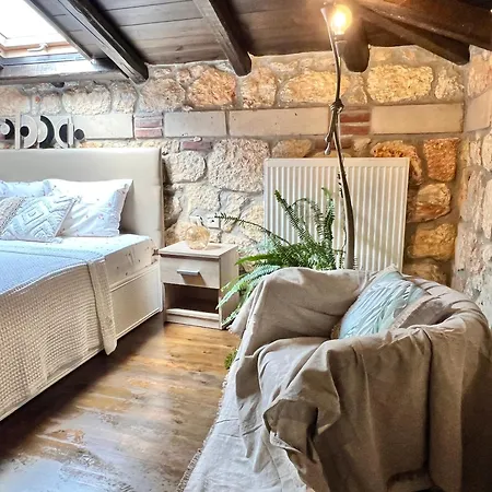 Boutique Stone House * Psakoudia