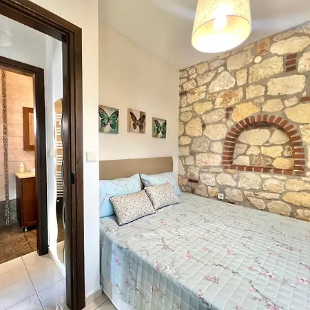 Boutique Stone House Psakoudia