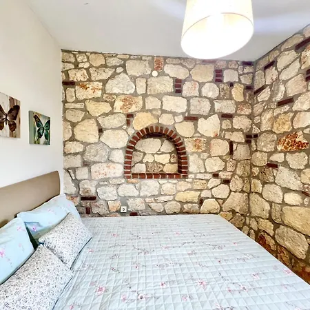 Boutique Stone منزل ريفي بساكوذيا