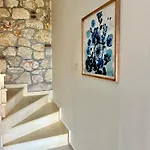 Landsted Boutique Stone